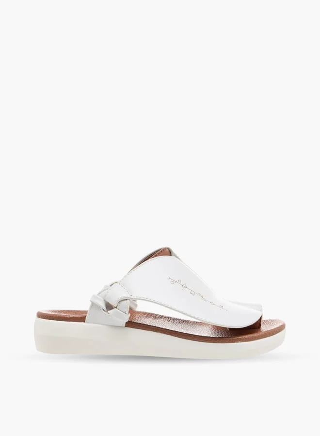 الواحة Boys Embroidered Slip-On Arabic Sandals with Toe Loop Detail