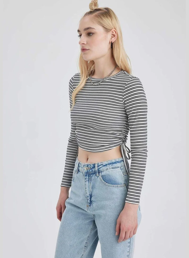 ديفاكتو Woman Crew Neck Knitted Long Sleeve T-Shirt