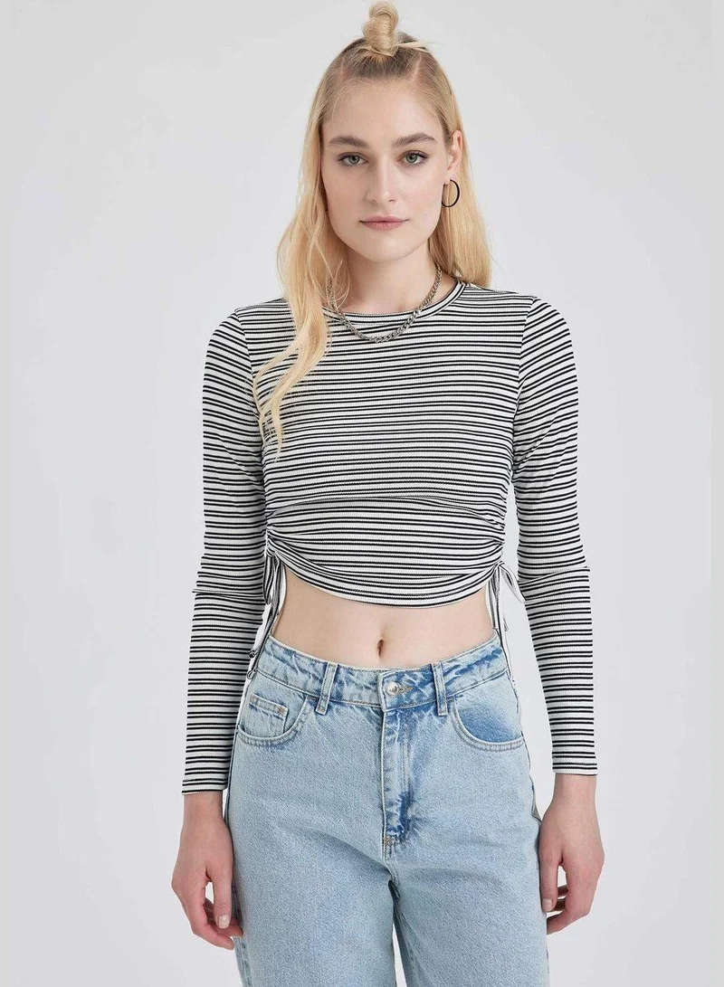 ديفاكتو Woman Crew Neck Knitted Long Sleeve T-Shirt