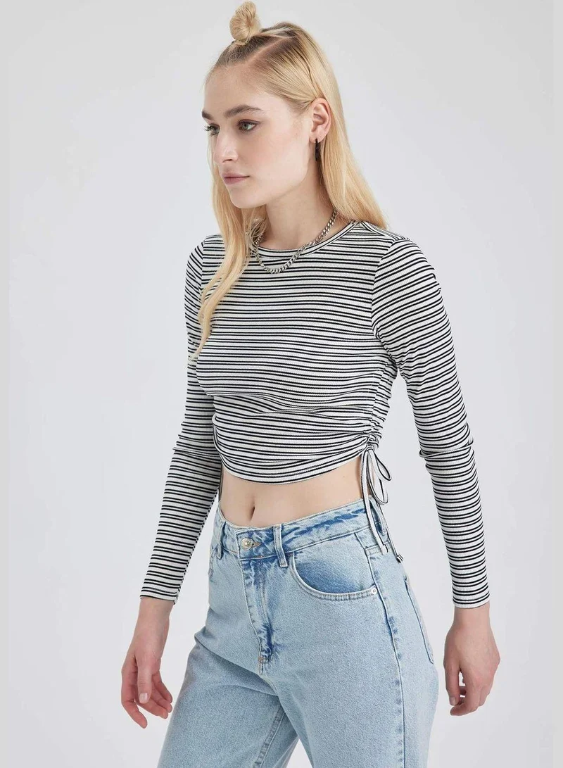 ديفاكتو Woman Crew Neck Knitted Long Sleeve T-Shirt