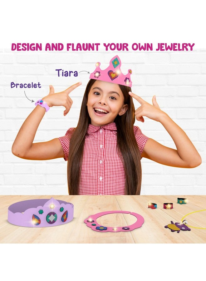 سمارتيفيتي مجموعة أدوات سمارتيفيتي للفنون والحرف اليدوية - مجموعة أدوات حرفية لصنع المجوهرات والأساور من رقائق معدنية سحرية للأطفال من سن 4 إلى 10 سنوات، 25 قطعة مجوهرات، أكثر من 50 رقاقة معدنية، أكثر من 70 ملصقًا، هدية عيد ميلاد للبنات والأولاد من سن 4 إلى 10 سنوات، ورق، متعدد الألوان - Image 2