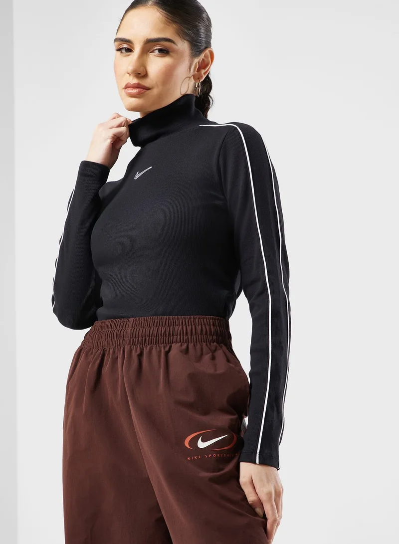 Nike Essential Mock Sweatshirt