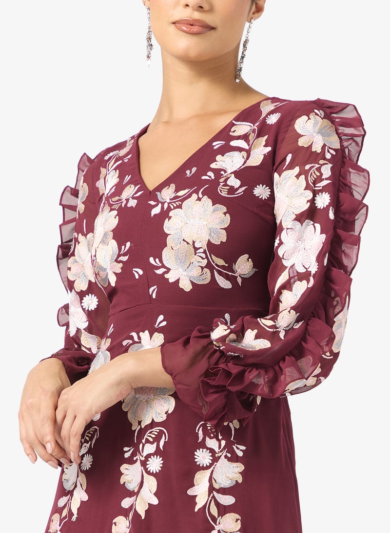 فروك اند فرل فستان مزين بتفاصيل شبكية بياقة على شكل حرف - Image 3