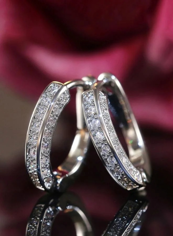 تايك تو أقراط هوب مزينة بالكريستال