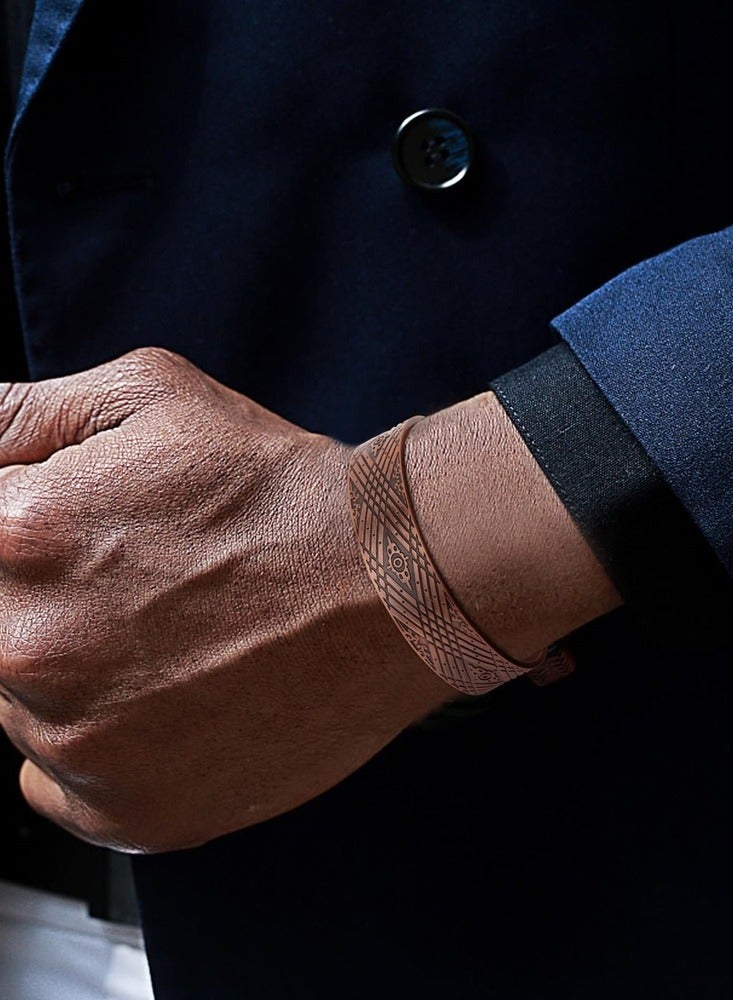 سوار نحاس نقي قابل للتعديل بنقش هندسي قبلي مع مغناطيس - Image 4