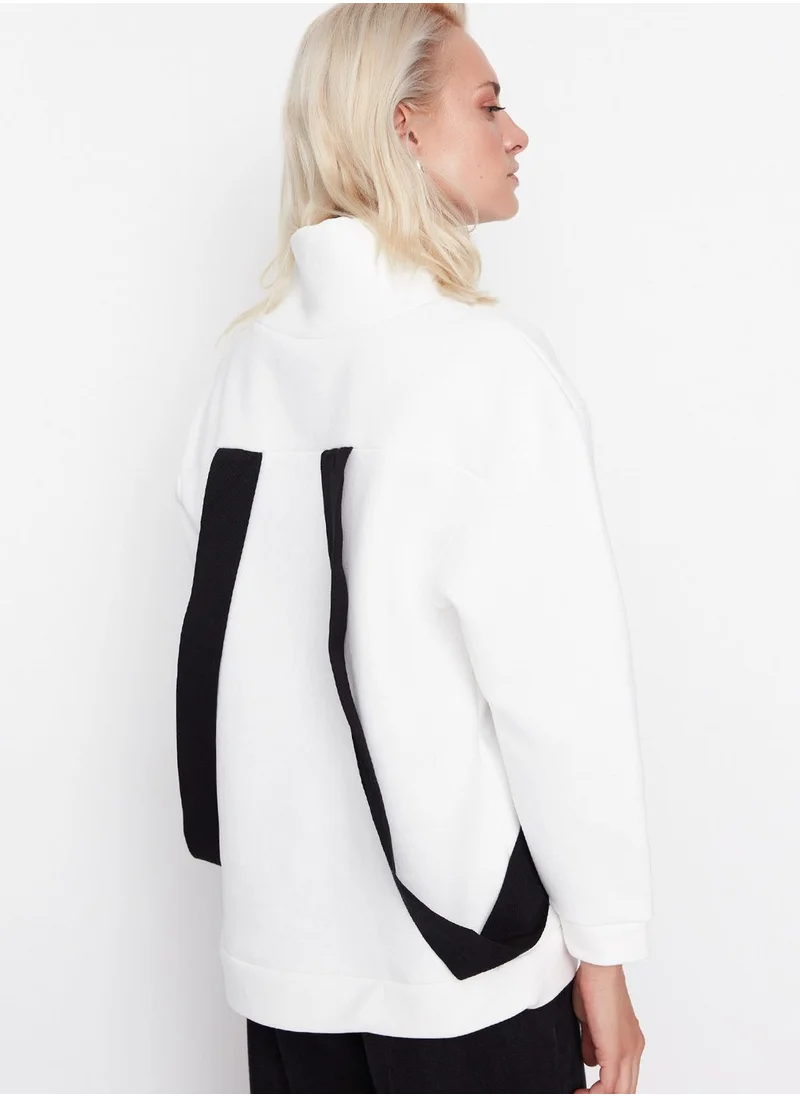 trendyol High Neck Graphic Sweatshirts