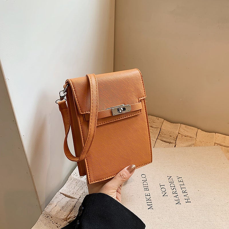 Western Style Small Bag Women'S Fashionable Crossbody Bag Instagram Niche Design Lock Buckle Mobile Phone Bag - Image 5