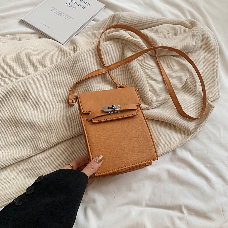 Western Style Small Bag Women'S Fashionable Crossbody Bag Instagram Niche Design Lock Buckle Mobile Phone Bag - Image 1