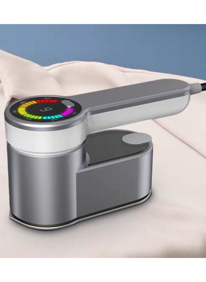 Portable simulation iron Electric iron that can be used to iron clothes on a hanger. Easy to carry and fits in your bag. Practical like any large iron. It also comes with a water sprayer. 50/60 Hz, 220V, 1200W. No oil spray. Can be used on all upholstery, curtains, and clothing. - Image 1