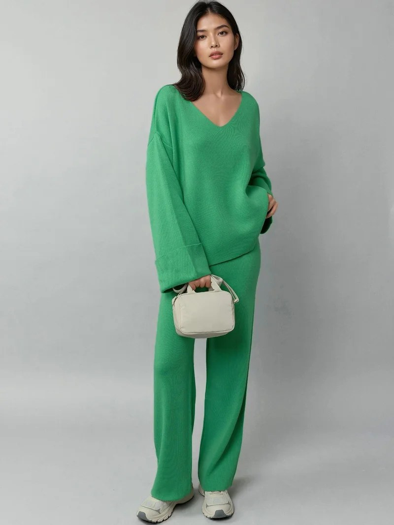 موضتي طقم سترة برقبة على شكل حرف  وبنطلون عالي الخصر من ماي فاشن