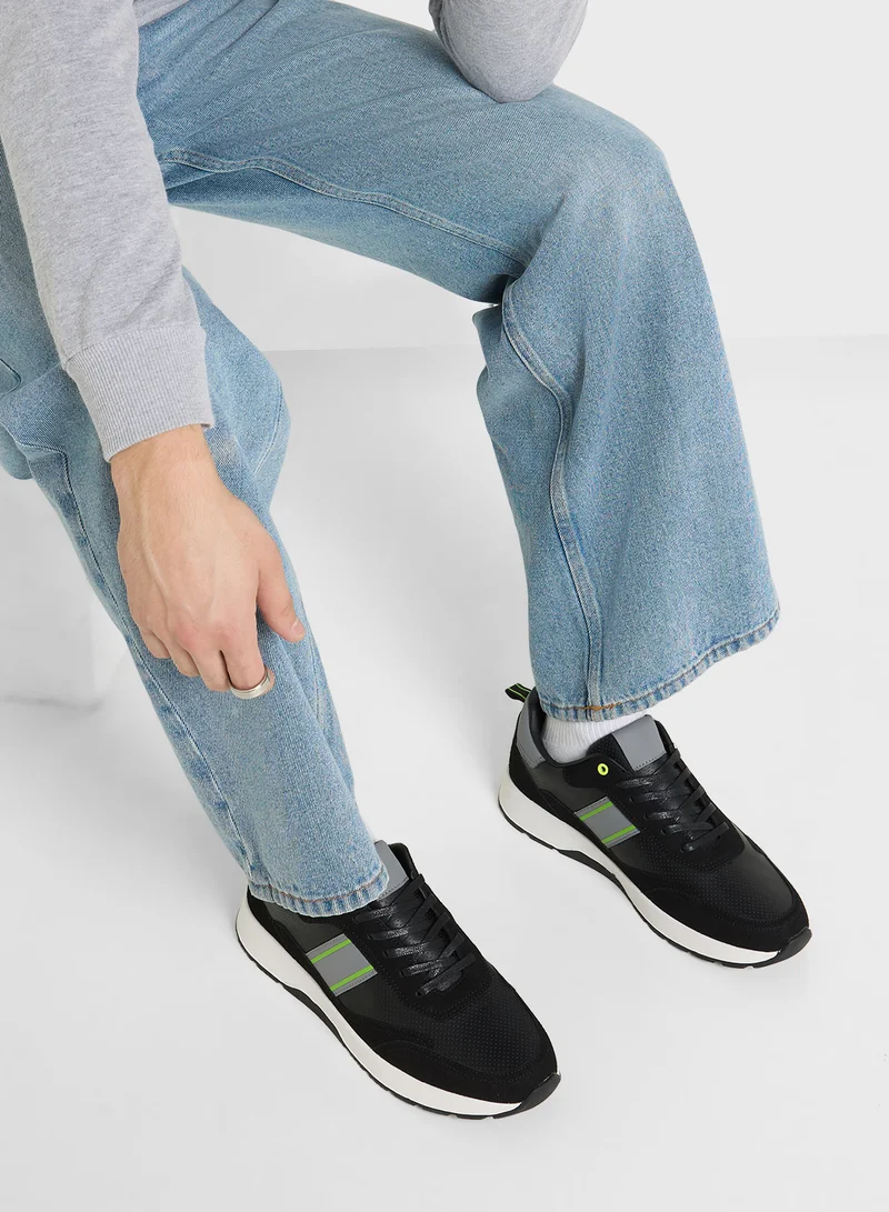 Robert Wood Casual Sneakers