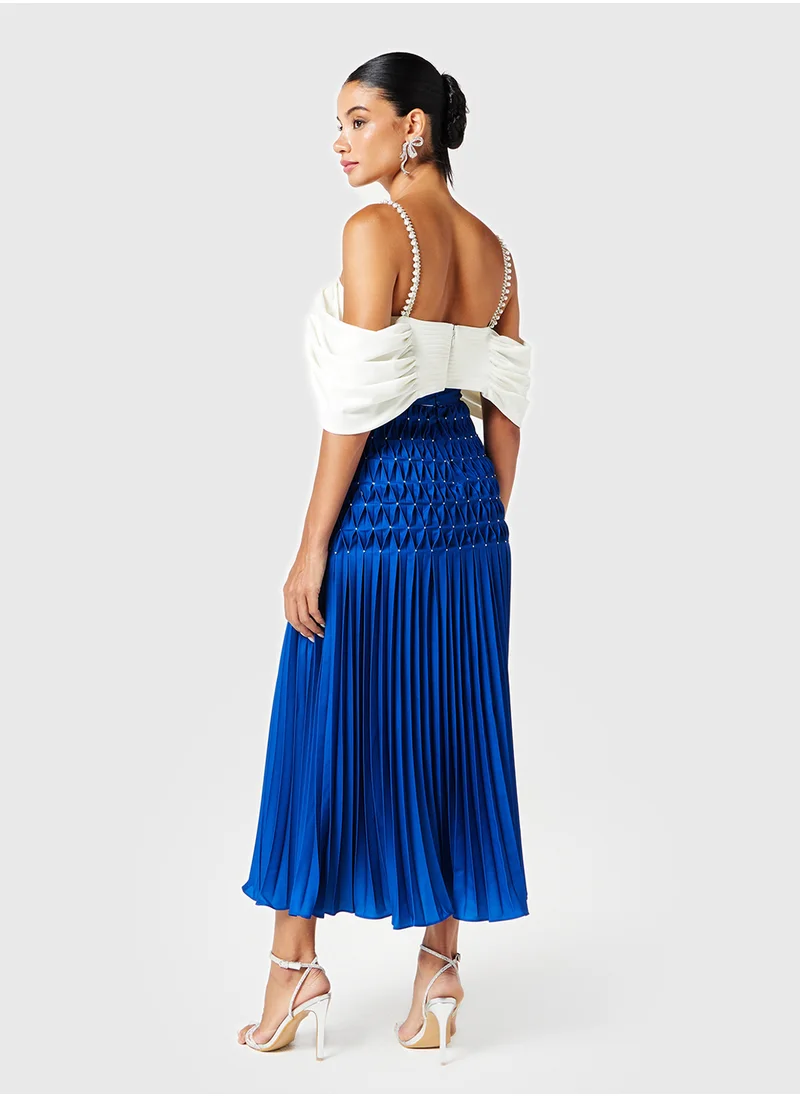 ثريدز باي اجوني Off Shoulder Patterned Waist Pleated Dress