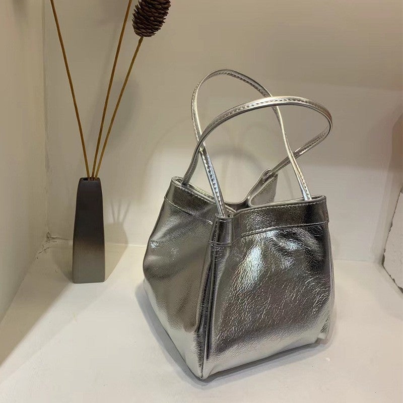 Niche Design Portable Vegetable Basket Large Capacity Commuter Tote Bag Genuine Leather Shoulder Wings Women'S Bag - Image 1