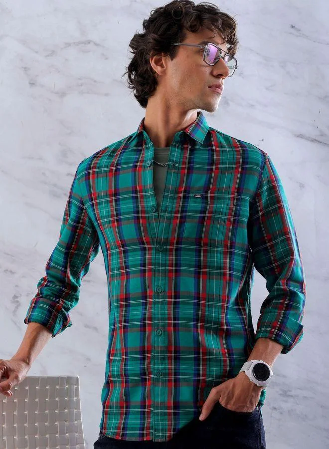 The Indian Garage Co Men Slim Fit Checkered Full Sleeves Cutaway Collar Casual Shirt