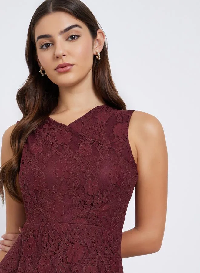 Styli burgundy Burgundy Lace Sleeveless Midi Dress for Women | Best Price UAE