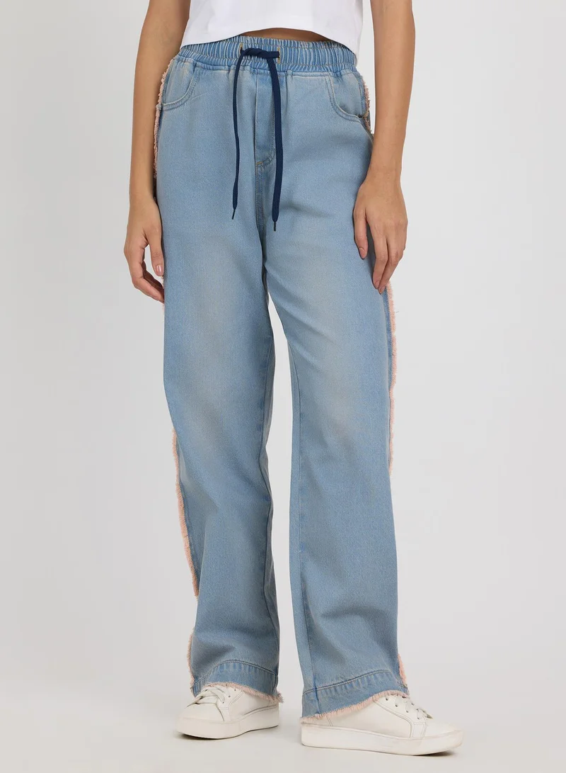 كامبوس سوترا جينز نسائي أزرق فاتح بقصة مريحة بدون ثنية للاستخدام اليومي