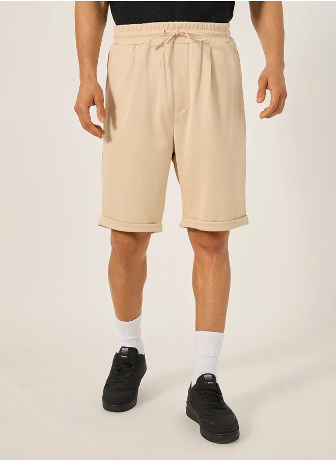 ستايلي Solid Turn-Up Hem Shorts