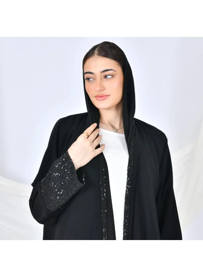 عبايات لمحة عباية سوداء لف مع تداخل قماش الدانتيل المزين بالترتر جانبي العباية والاكمام