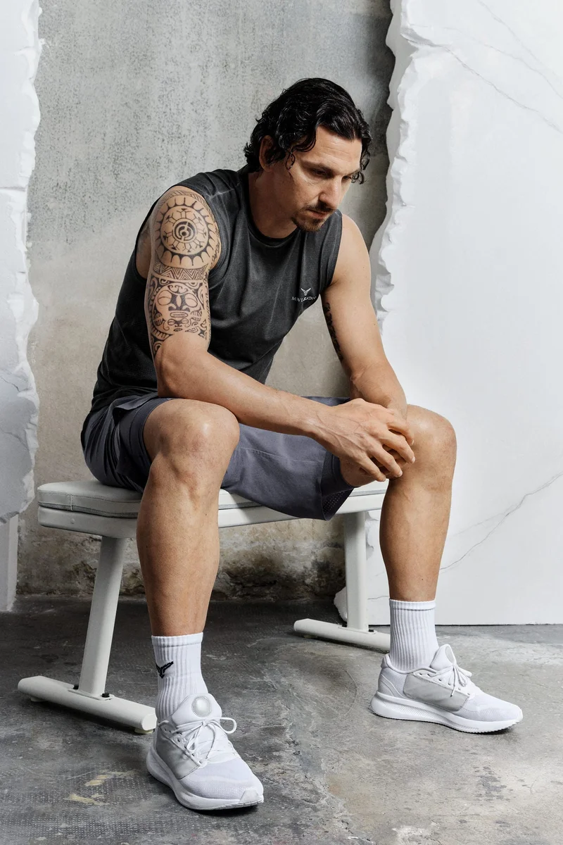 H&M Muscle Fit Sports vest top