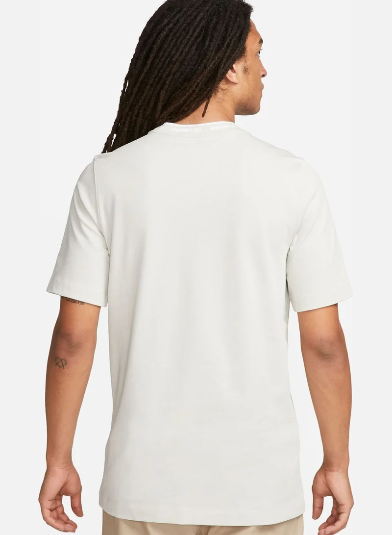 Nike Essential Club T-Shirt
