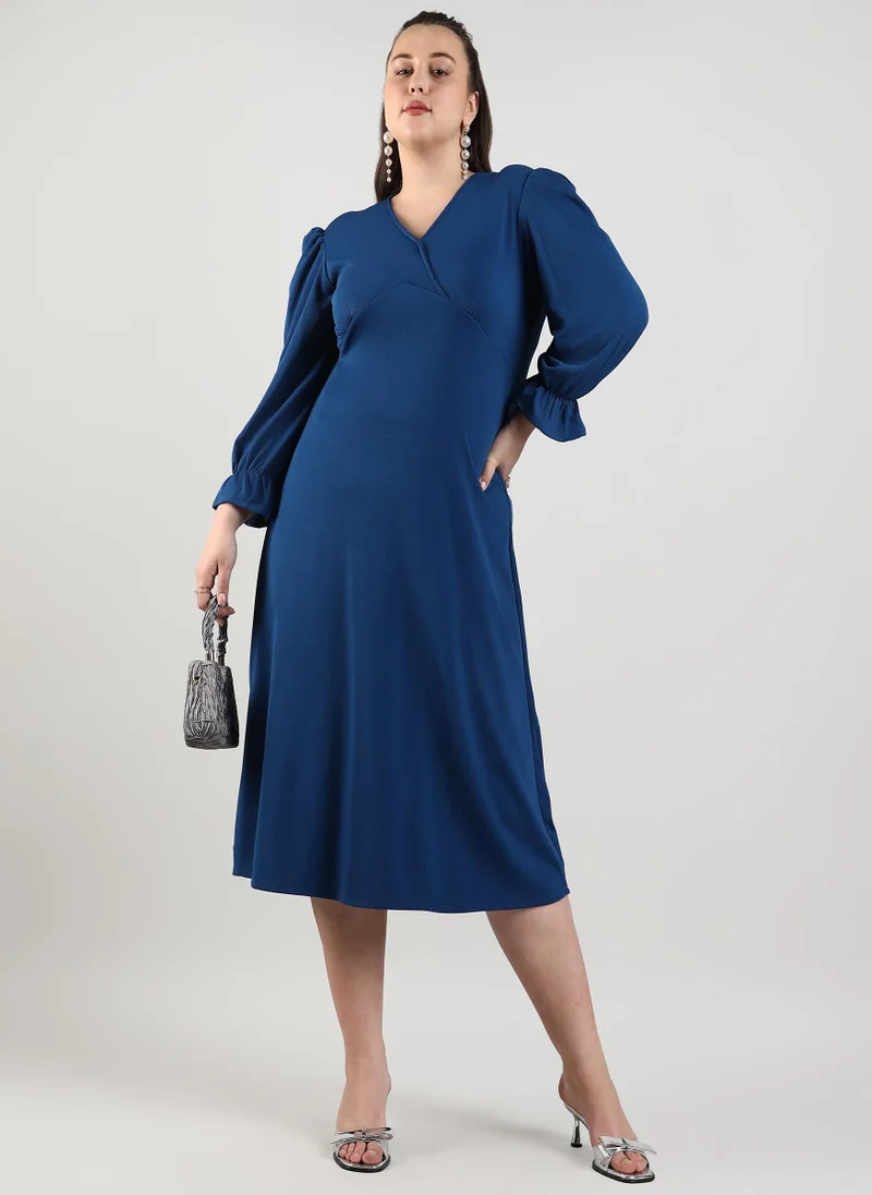 Instafab Plus Solid Cut-Out Midi Dress