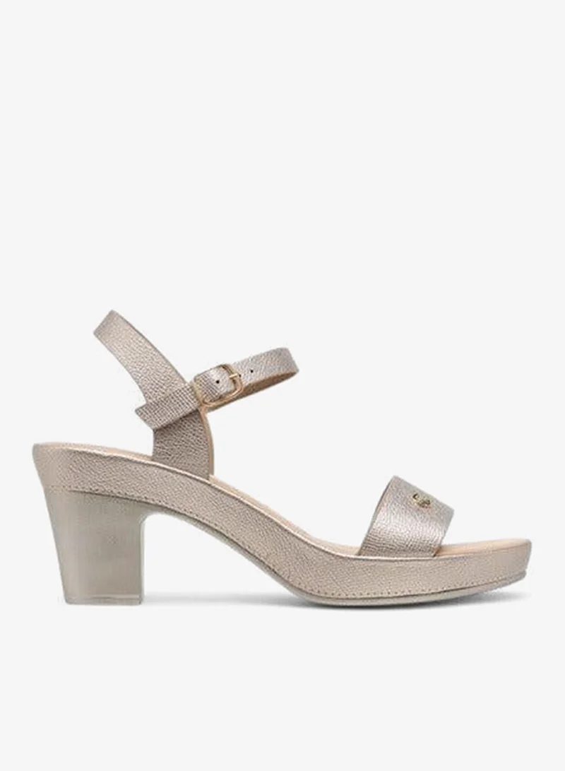 لو كونفورت صنادل نسائية بحزام مزخرف وكعب عريض