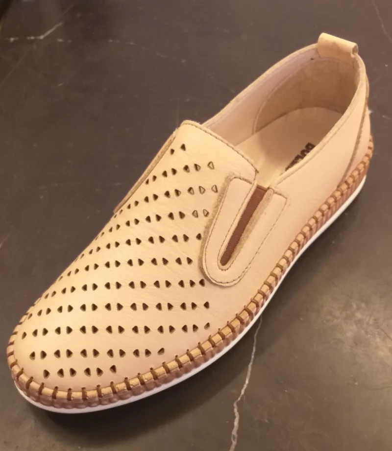 بولدوزر 231746 Women's Genuine Leather Laser Comfort Shoes