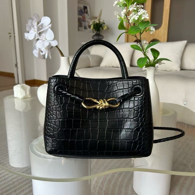 Genuine Leather Crocodile Handbag Single Shoulder Large Capacity Crossbody Bag Women'S Handbag Light Luxury - Image 1