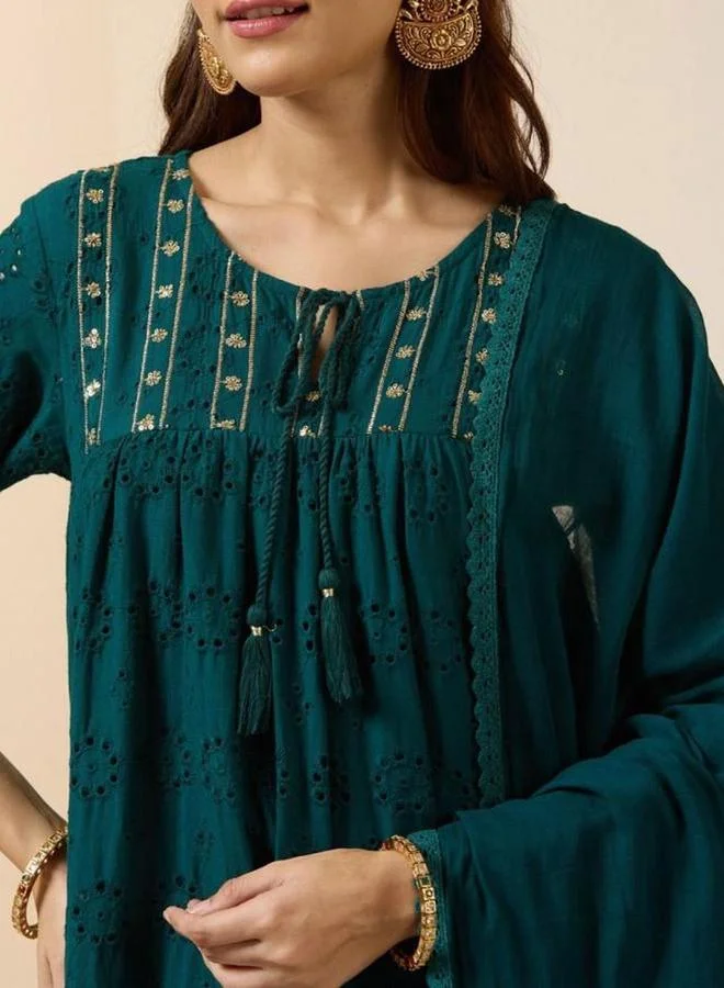 ISHIN Ishin Green Cotton Kurta with Pant and Dupatta Set