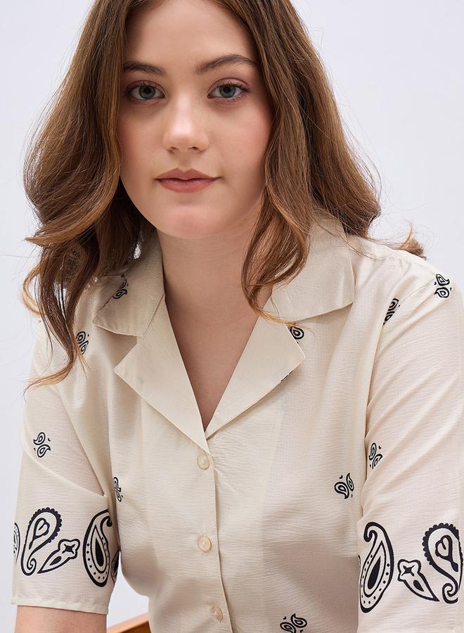 ستايلي بلوزة بياقة منتجع بطبعة بيزلي مع تفاصيل عقدة ربطة - Image 4