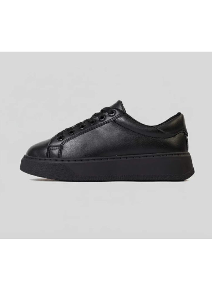 Amza black flat sneaker for every day use - Image 3