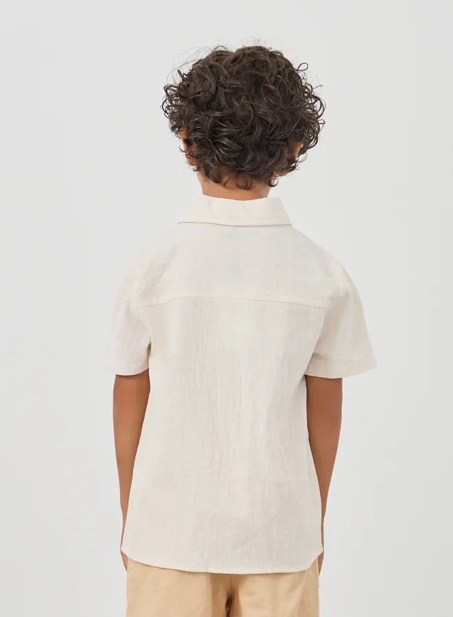 Styli Styli Embroidered Spread Collar Buttoned Shirt