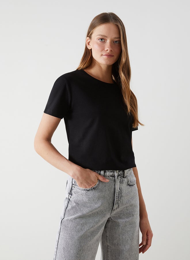 LC WAIKIKI Crew Neck Plain Jersey Women's T-Shirt - Image 1