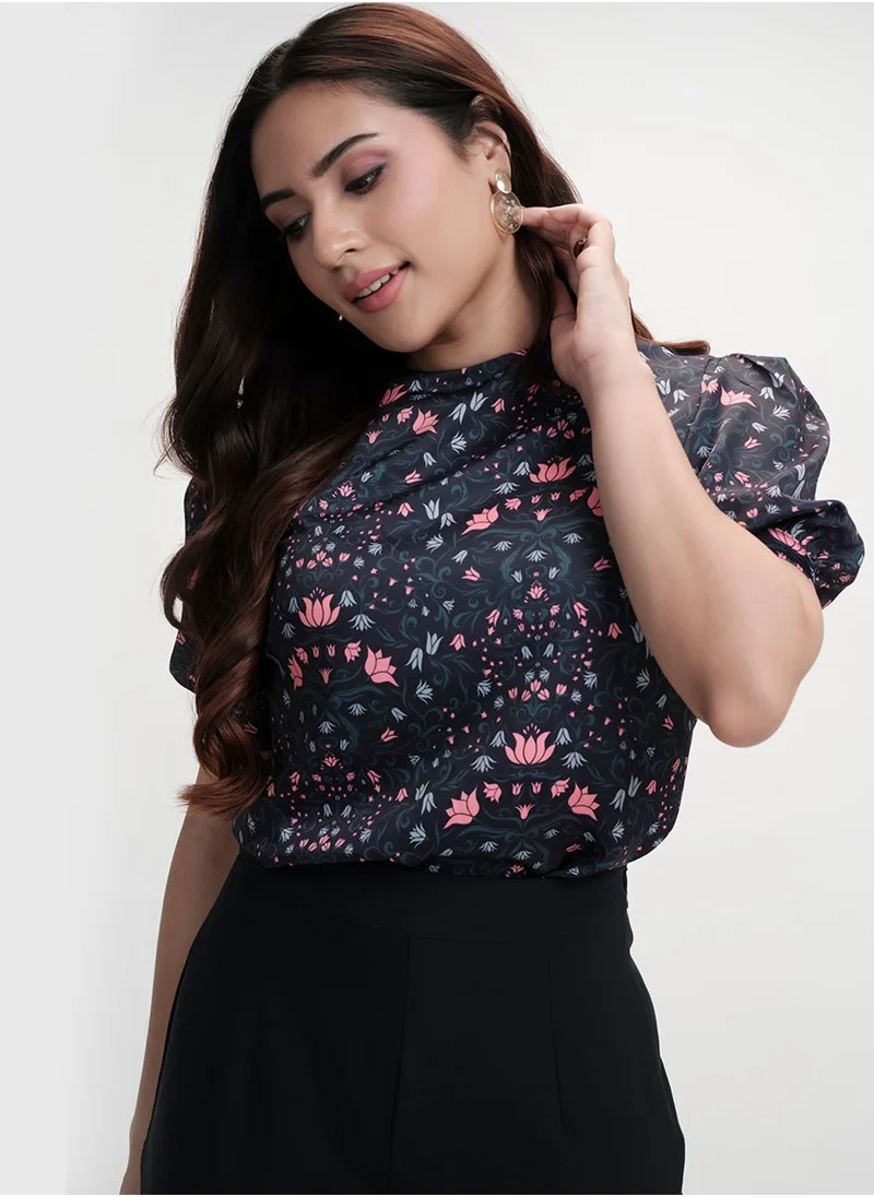 Zigzag Short Puffed Sleeve Printed Satin Blue Top