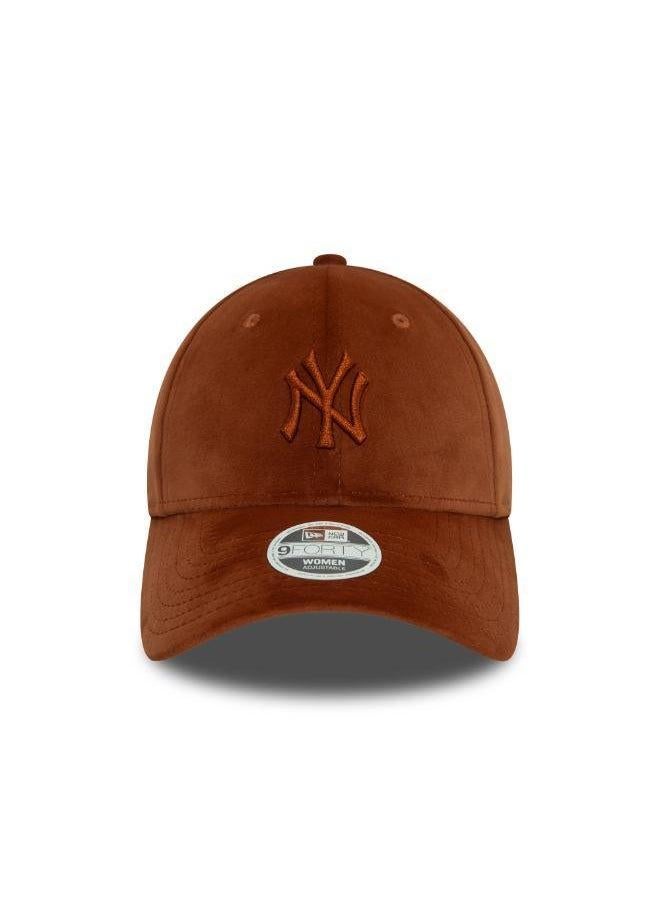 NEW ERA 9Forty New York Yankees Velour Cap  - Image 1