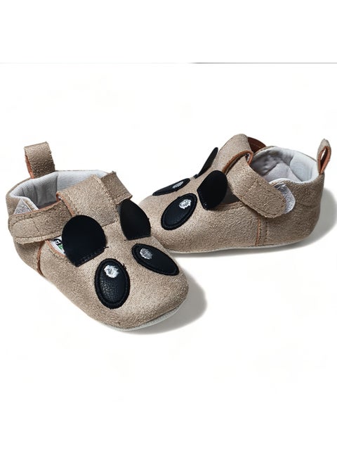 Baby girls shoes with panda design