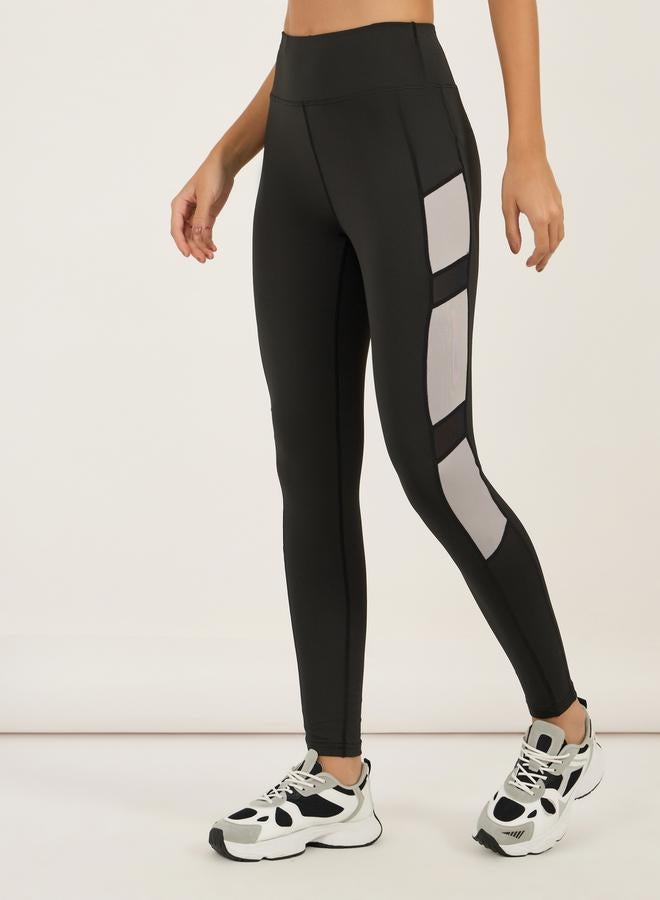 Styli Pack of 3 - Low Back Detail Top, Mesh Sports Bra & Contrast Panel Leggings - Image 5