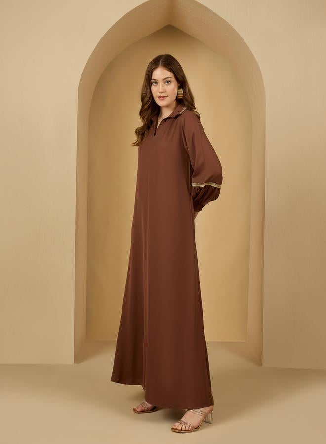 ستايلي جلابية ستيل بياقة مزينة بالدانتيل - Image 3