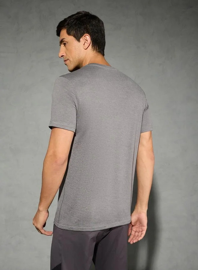 Technosport Technosport Men Solid Slim Fit Crew Neck T-Shirt