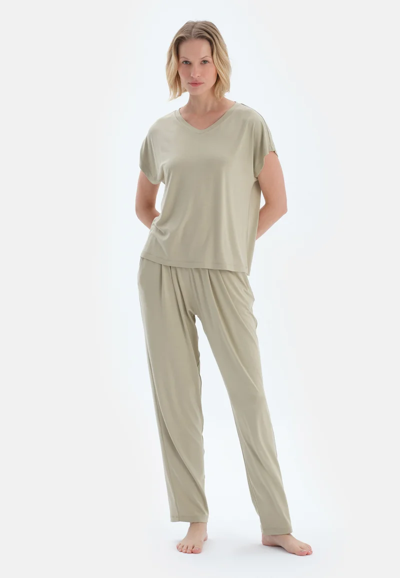 dagi Regular/Classic Fit T-shirt & Trousers Pajama Sets V Neck Viscose Blend Sleepwear