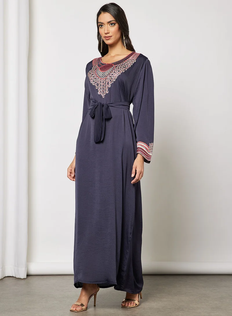 Hayat Jalabiya With Peacock Embroidery And Belt