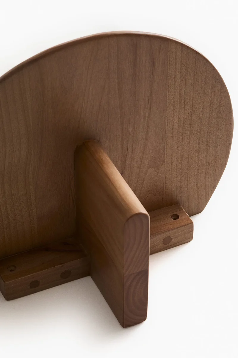 اتش اند ام رف حائط خشبي