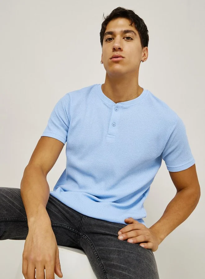 Styli Waffle Knit Regular Henley