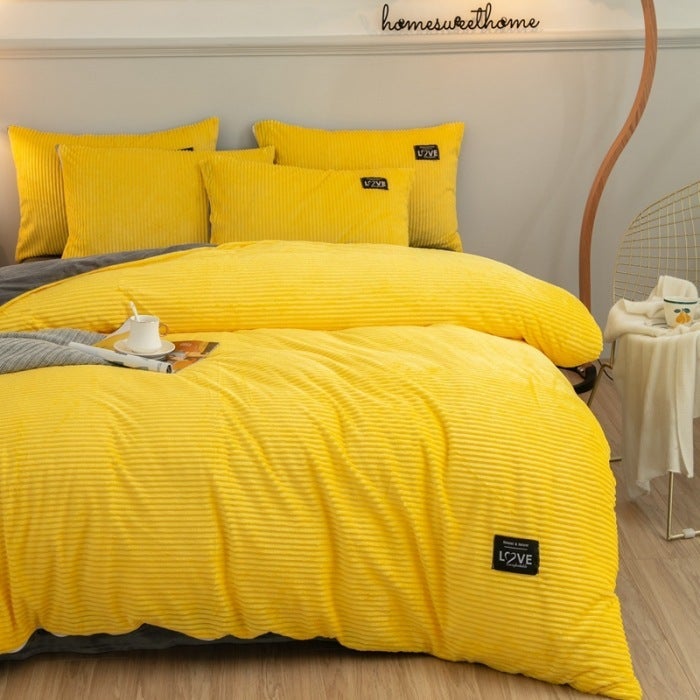 Magic Velvet Four-Piece Bedding Set For , Thickened Coral Velvet Three-Piece Set, Flannel Bed Sheet, Duvet Cover, Milk Velvet - Image 2