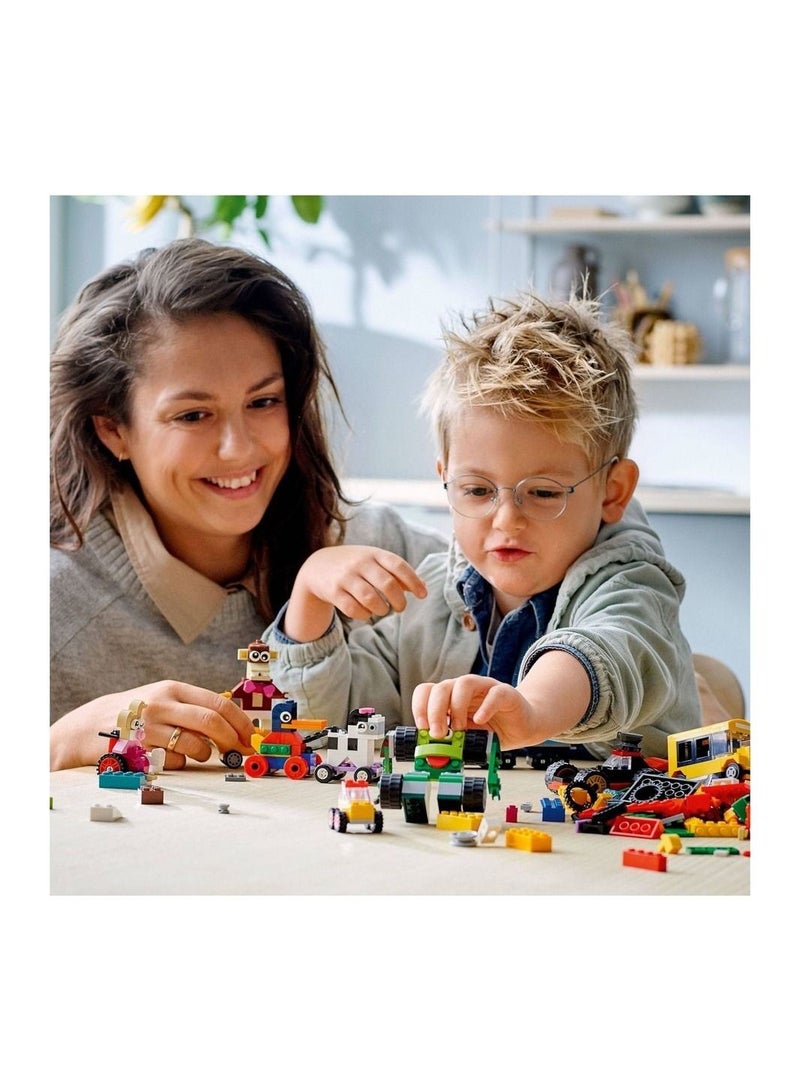 LEGO LEGO - Classic Stone Box with Wheels 653 Pieces - 11014  - Image 5