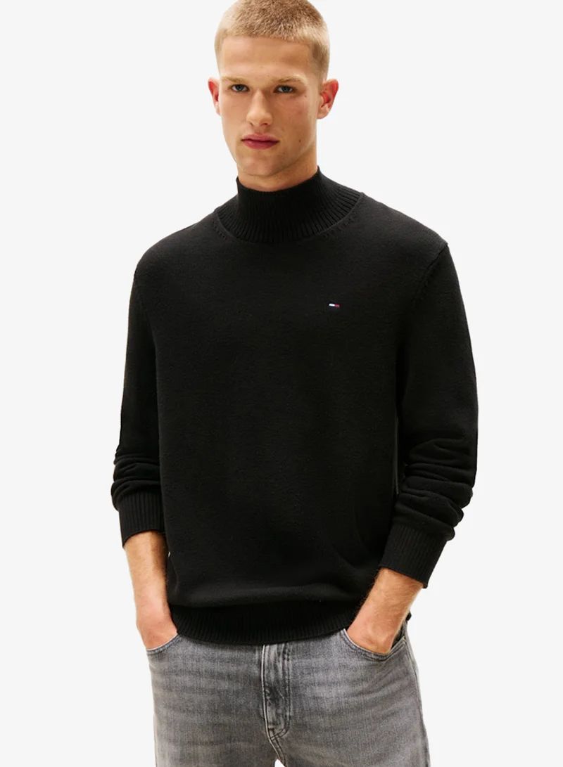 تومي جينز سويتر أساسي بقصة ضيقة