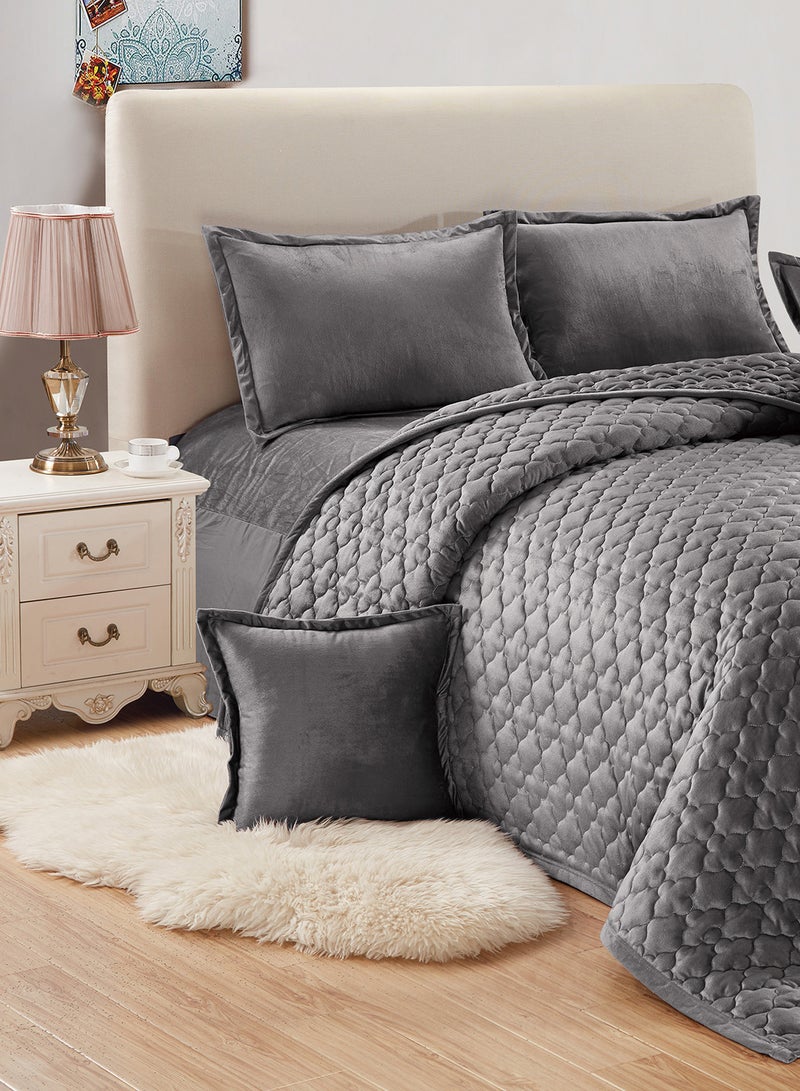 Sleep night Soft Velvet Comforter set, 6 Pcs Soft Bedding Set, King Size 220x240cm - Image 3