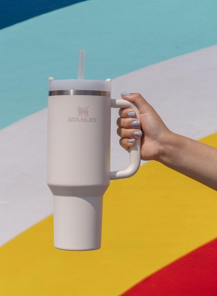كوب STANLEY Quencher H2.0 سعة 40 أونصة مع حامل أكواب Flowstate بثلاثة أوضاع، مناسب للسفر، كوب معزول من الفولاذ المقاوم للصدأ، كوب معزول مفرغ من الهواء من الفولاذ المقاوم للصدأ للمياه والشاي المثلج أو القهوة والعصائر والمزيد - Image 4