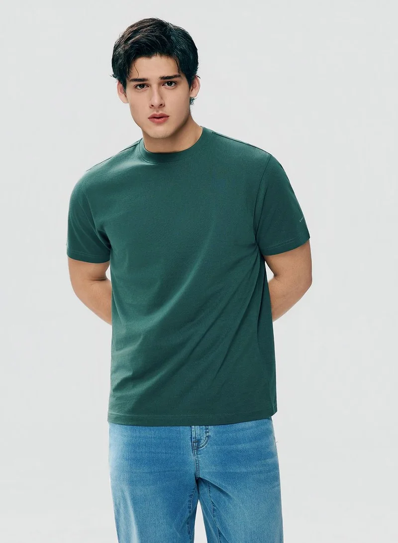 GIORDANO  Men’s Slim Fit Cotton Crew Neck Tee for Men | Best Price UAE