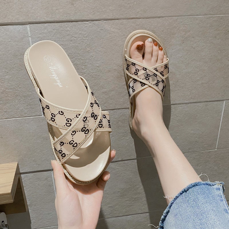 Small Size Sandals And Slippers Women'S Outer Wear 20234 New Summer Ins Trendy Internet Popular Fashionable Summer Thick Bottom Beach Slippers 43 - Image 1